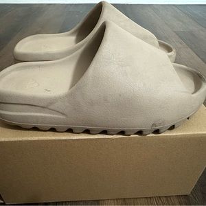 Adidas Yeezy Slide Size 5